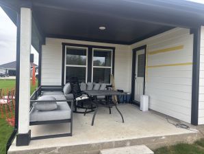Screened In Porches in Kyle, TX (1)